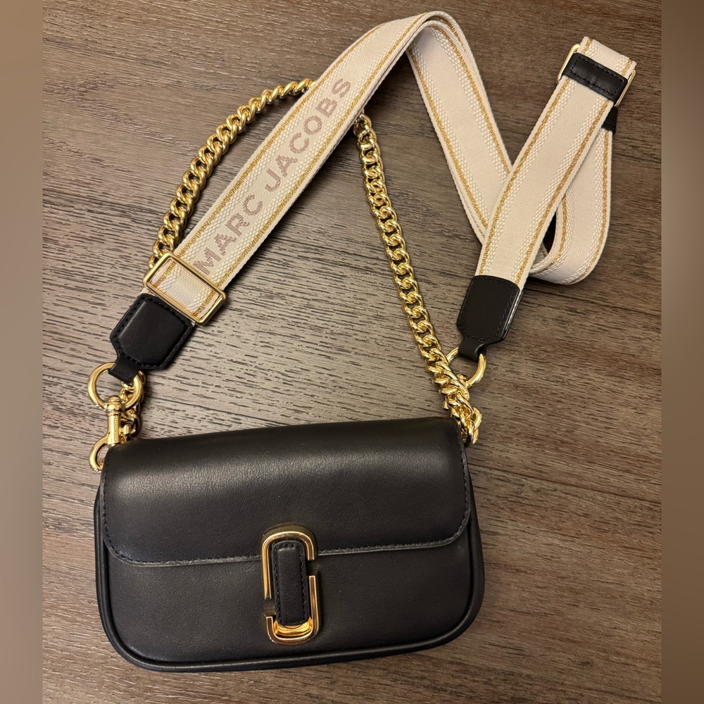 Marc Jacobs Black Calfskin Shoulder Bag with Gold Accents